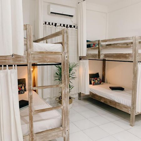 Hotel Surfers House Kuta Lombok Zewnętrze zdjęcie