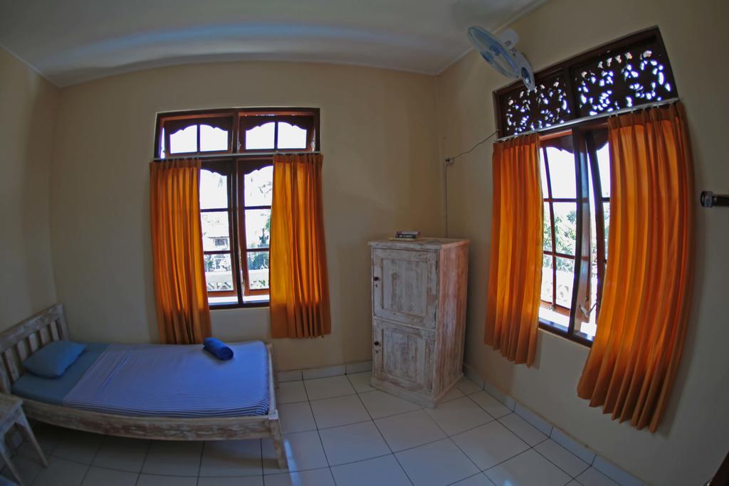 Hotel Surfers House Kuta Lombok Pokój zdjęcie