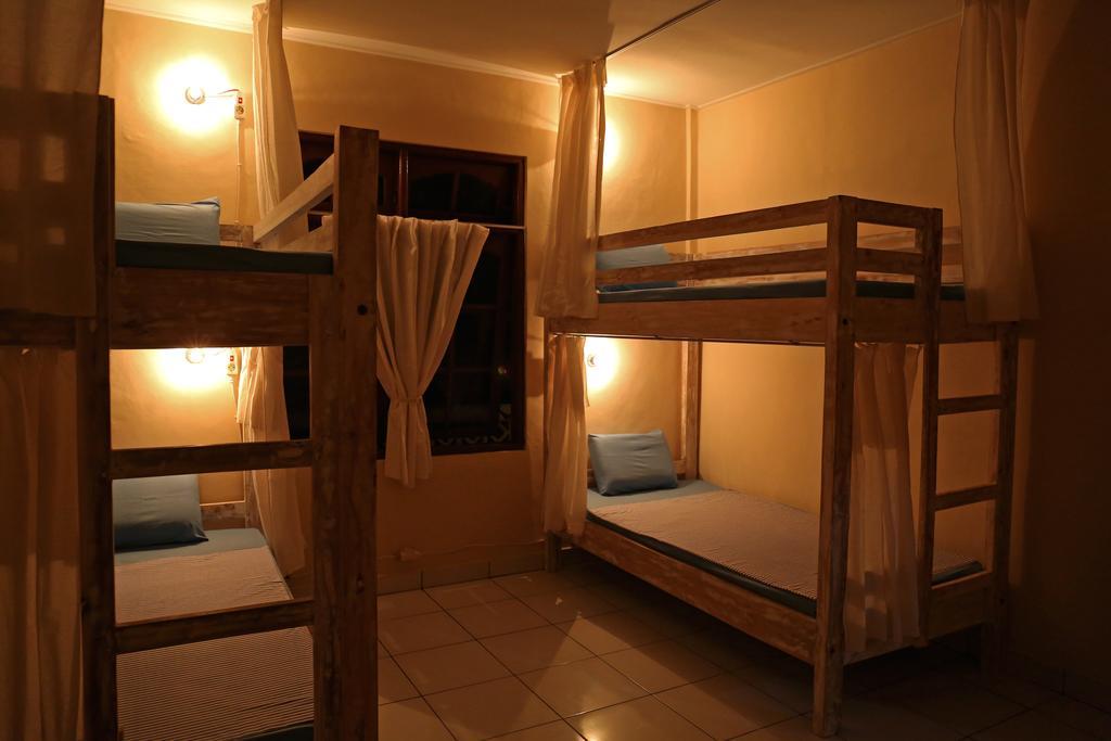 Hotel Surfers House Kuta Lombok Zewnętrze zdjęcie
