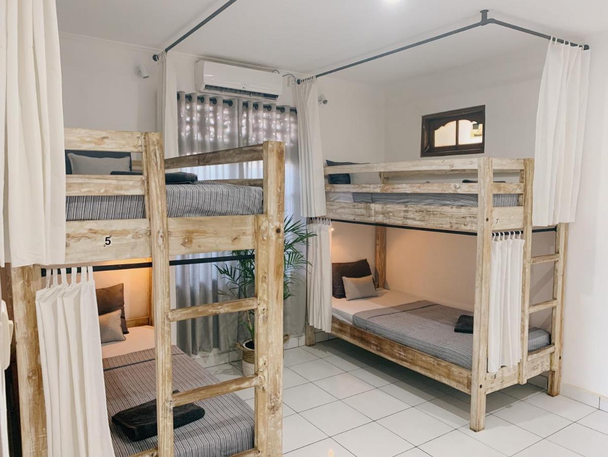 Hotel Surfers House Kuta Lombok Zewnętrze zdjęcie